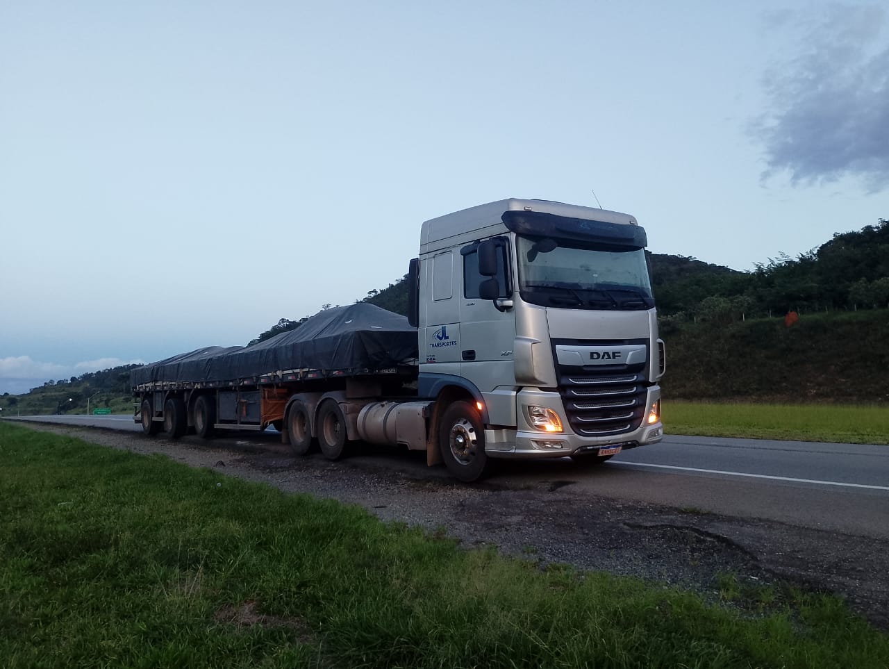 WhatsApp Image 2025-02-05 at 18.48.48.jpeg